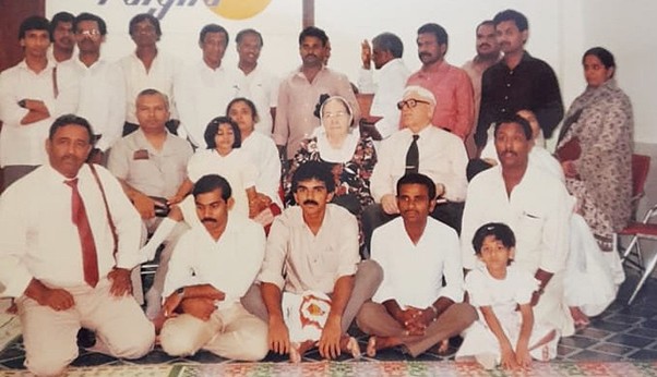 First group of believers with Mr. and Mrs. Golsworthy — 1987